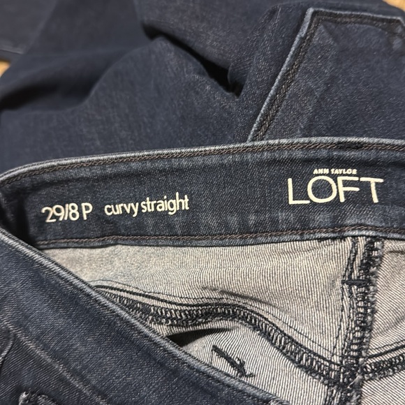 Loft curvy straight size 8 petite jeans - Picture 2 of 3